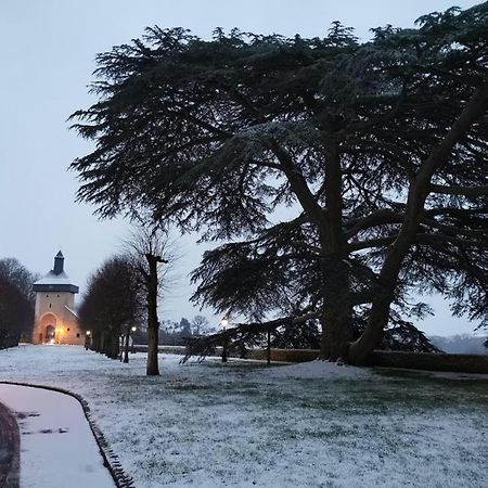 Cosy T1 ! Proche commerces et axes routiers Château-Renault Extérieur photo